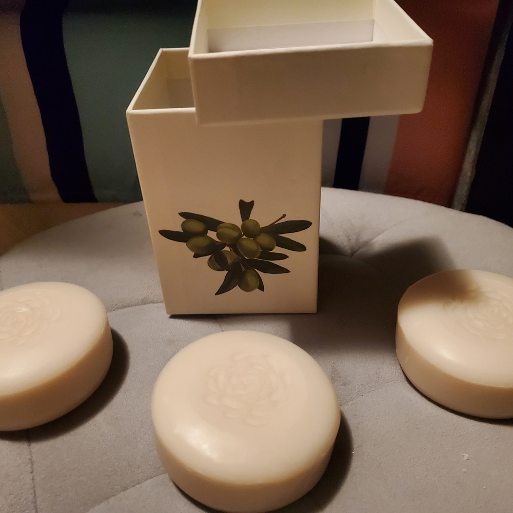 Olive Scented Cream Soap Set